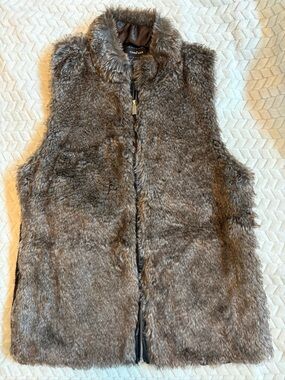 Confess brand-Women's Brown Front Faux Fur & Brown Back Sweater Vest size L NWT